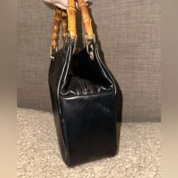 GUCCI 🤎 VINTAGE! Bamboo Leather Handbag - Picture 3 of 8